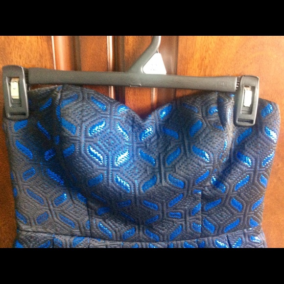 SEQUIN HEARTS Strapless Dress. Size 3 Junior - Picture 4 of 8